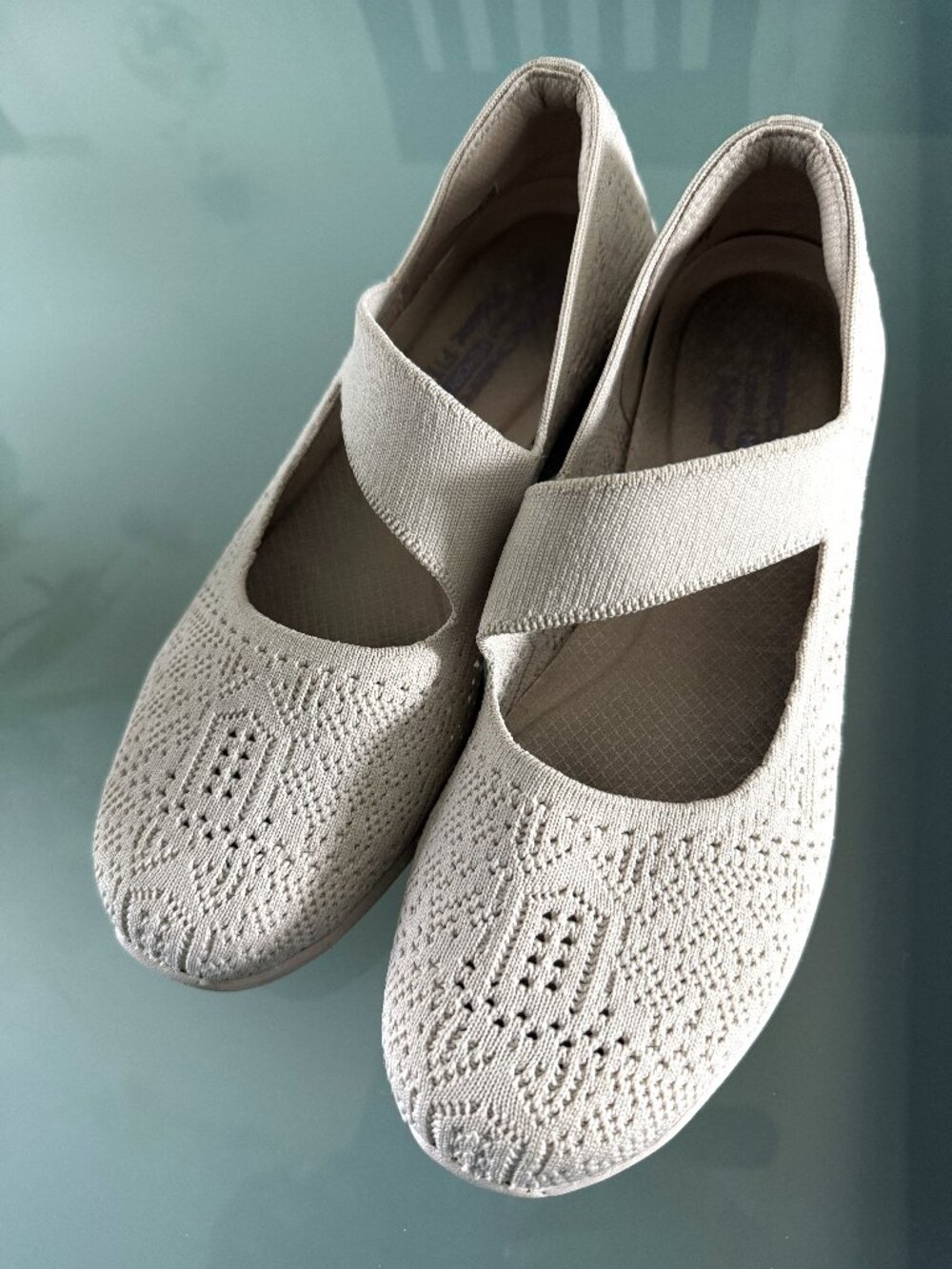 Skechers Up Lifted Shoes Women's tan comfort mesh slip-on loafer size 8,5 - Picture 2 of 6